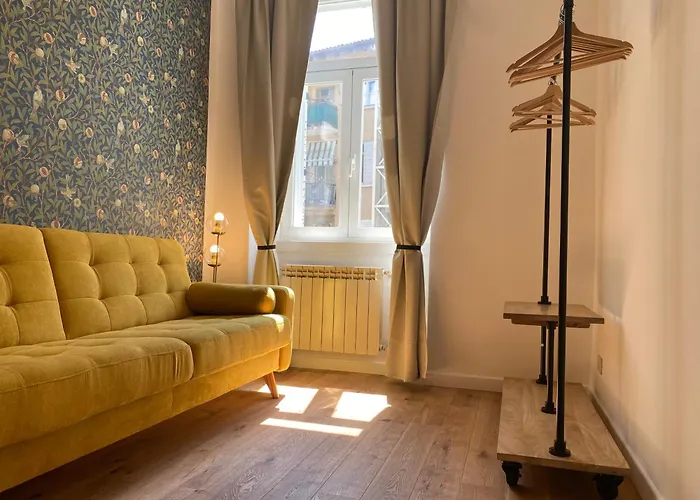 Dream Balcony At Piazza Del Perugino Apartment