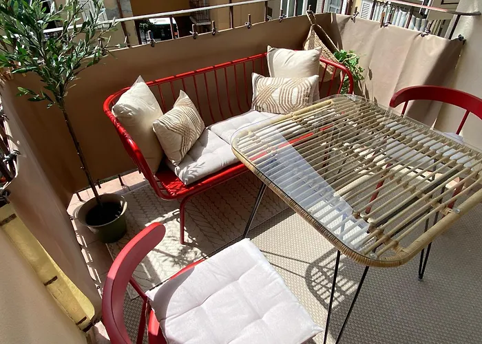 Dream Balcony At Piazza Del Perugino Apartment